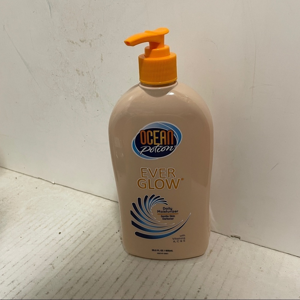 Ocean Potion Ever Glow Gentle Skin Darkener HTF